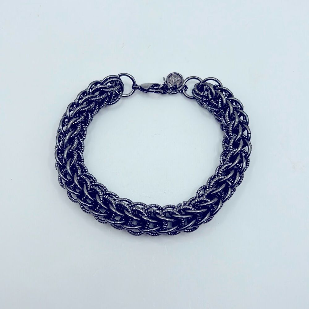 Simply Vera Twisted Gunmetal Chain Bracelet